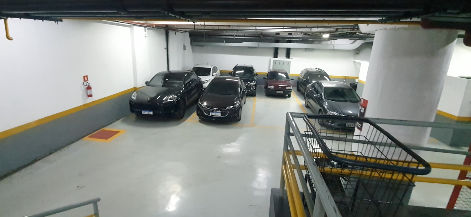 rede de estacionamento para prédio comercia